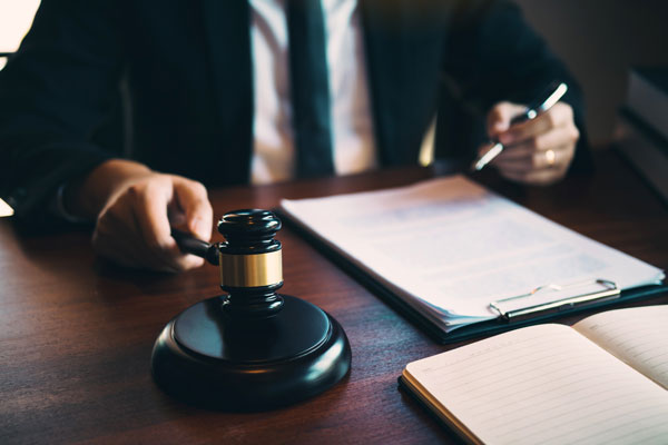 Top 10 Flight Delay Compensation Legal Cases and Their Outcomes