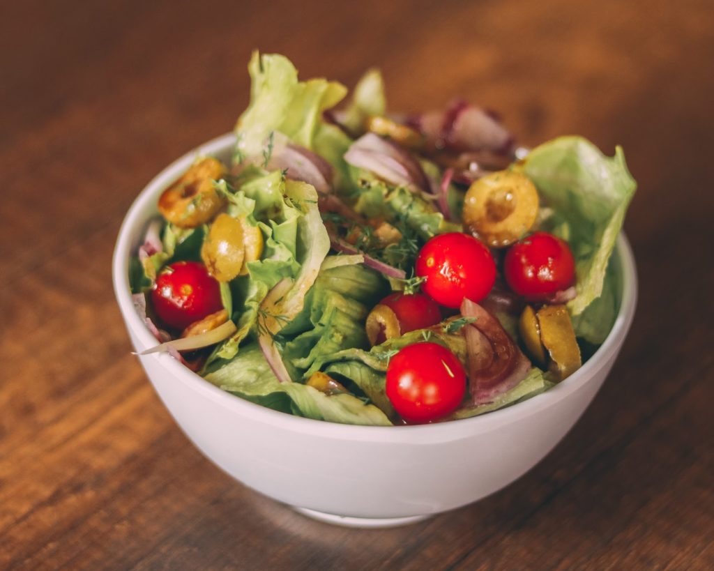 Can you bring snacks on a plane? Claim Flights